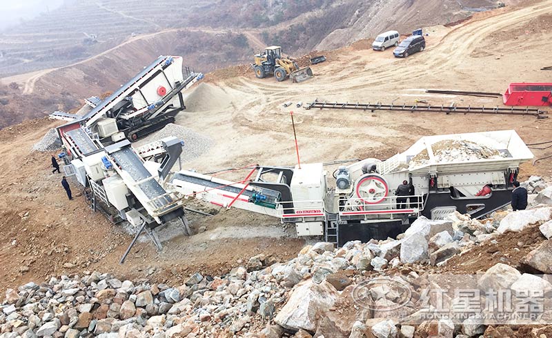 移動碎石機(jī)工作現(xiàn)場實(shí)拍