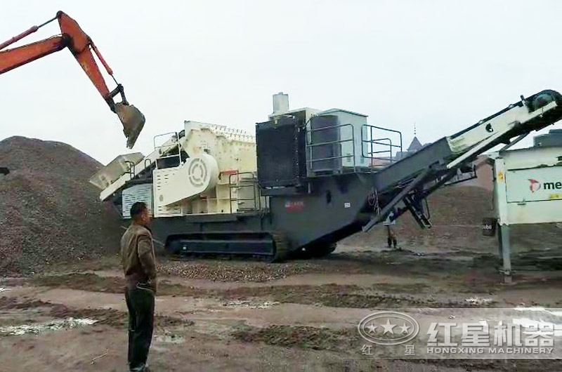 移動細(xì)碎機現(xiàn)場實拍